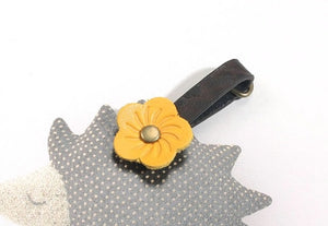 byhands 100% Genuine Leather Flower Zipper Pull